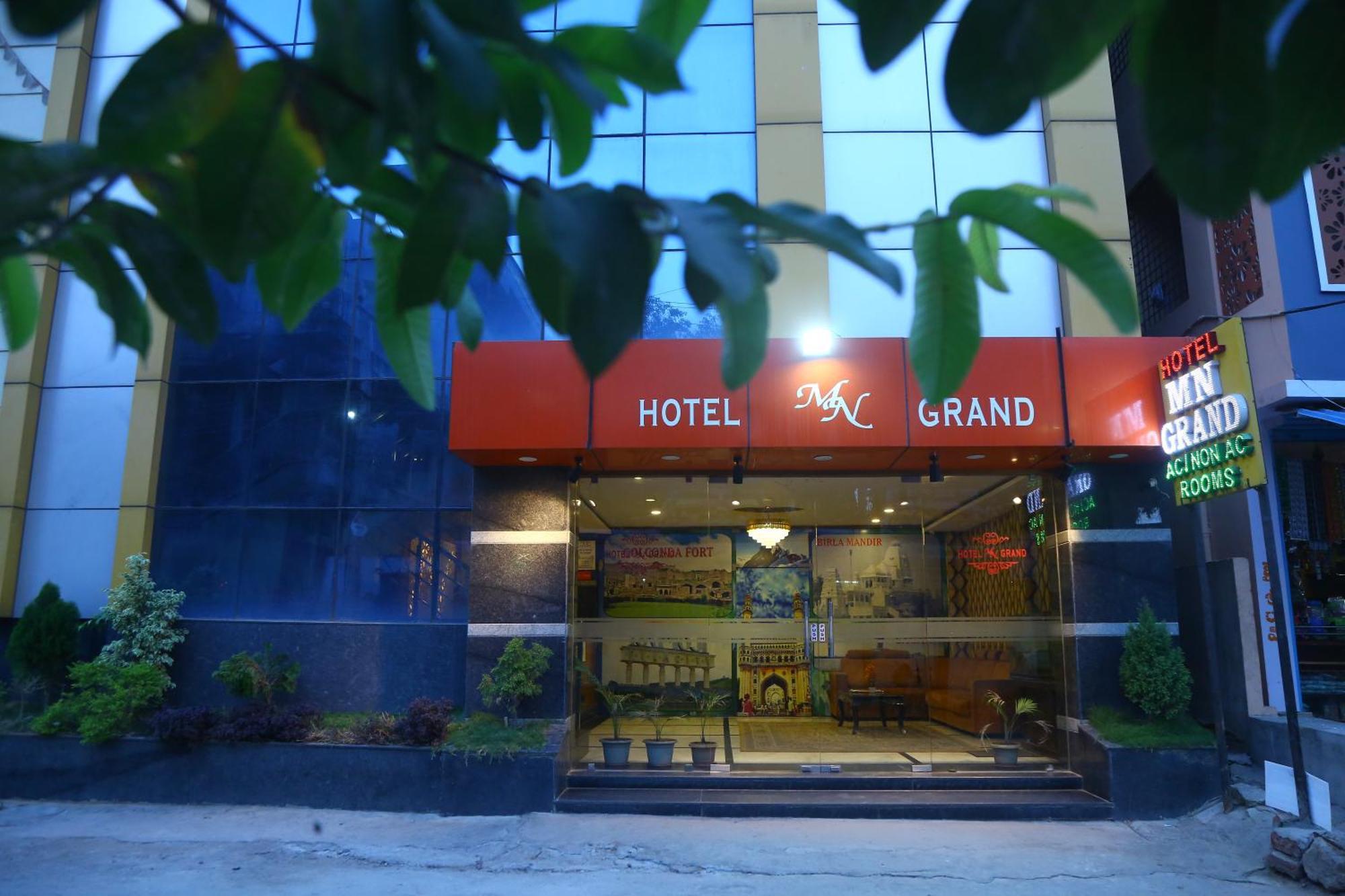 Hotel Mn Grand Shamshabad Airport Zone Hyderabad Zewnętrze zdjęcie