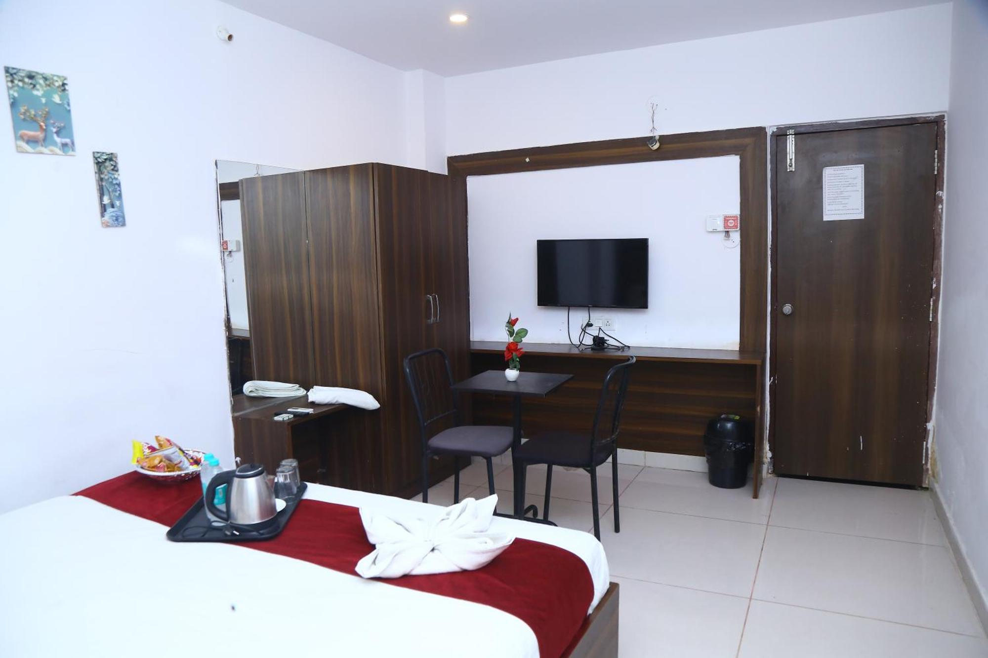 Hotel Mn Grand Shamshabad Airport Zone Hyderabad Zewnętrze zdjęcie