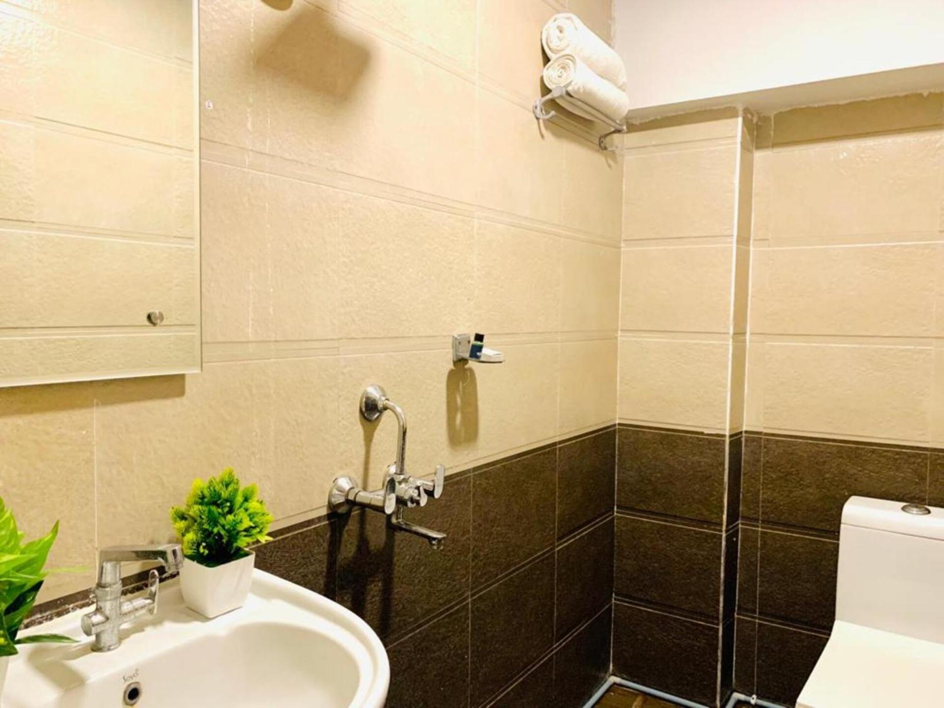 Hotel Mn Grand Shamshabad Airport Zone Hyderabad Zewnętrze zdjęcie